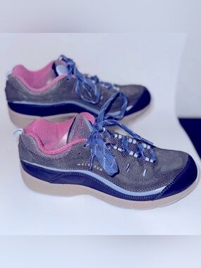 Easy Spirit ROMY Women's Sneakers – Gray/Blue/Pink - 7.5 W